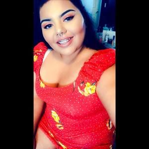 Meet your Posher, Desiree